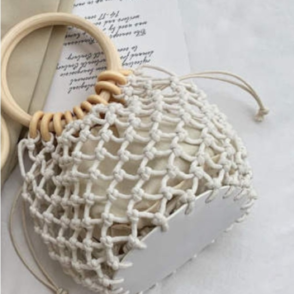 White Purse with bamboo handles